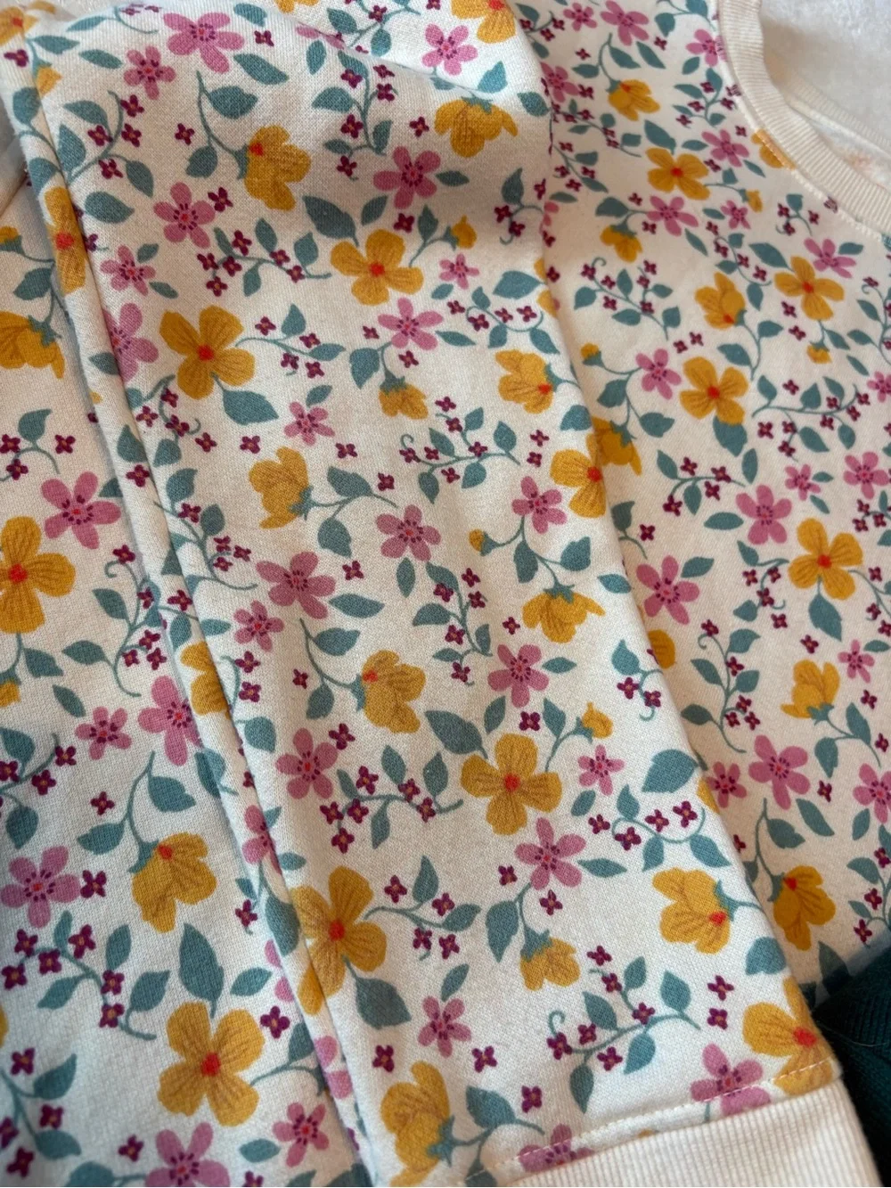 GAP Green Daisy Crewneck Sweater with Pink Centers